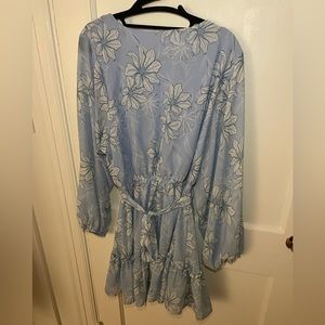 *NWT* light blue flower print flowy dress.
